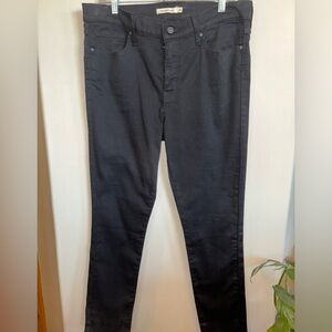 🌻Women black Levi jeans size 32 skinny